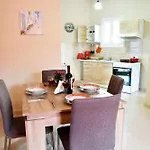 Luna Bianca - Corfu Aparthotel 3*